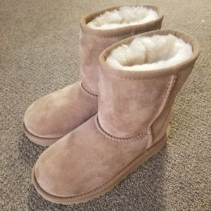 Brand new girls UGGS